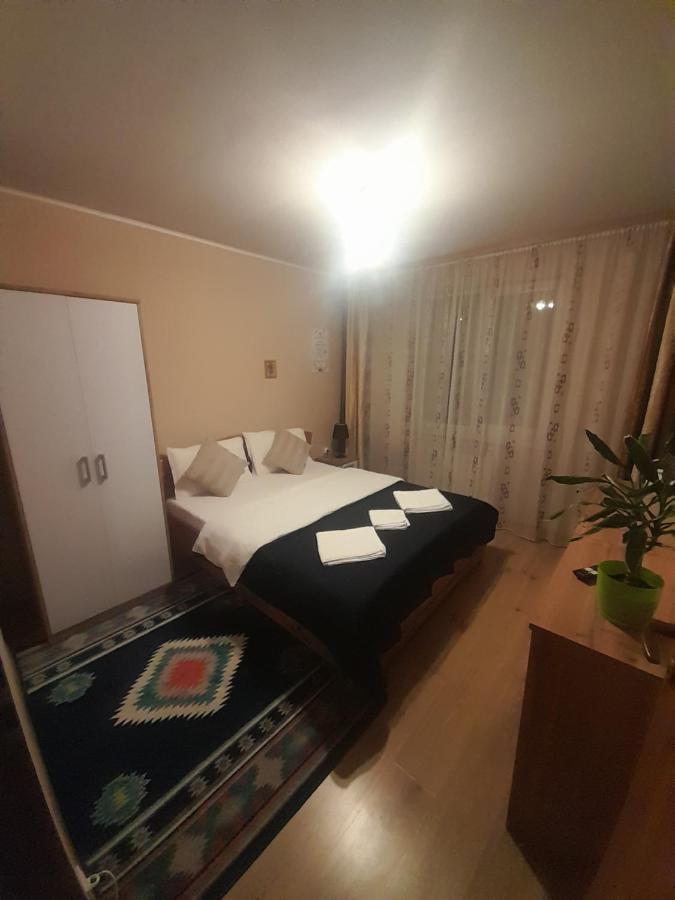 15 Minutes Apartment Bukarest Exteriör bild