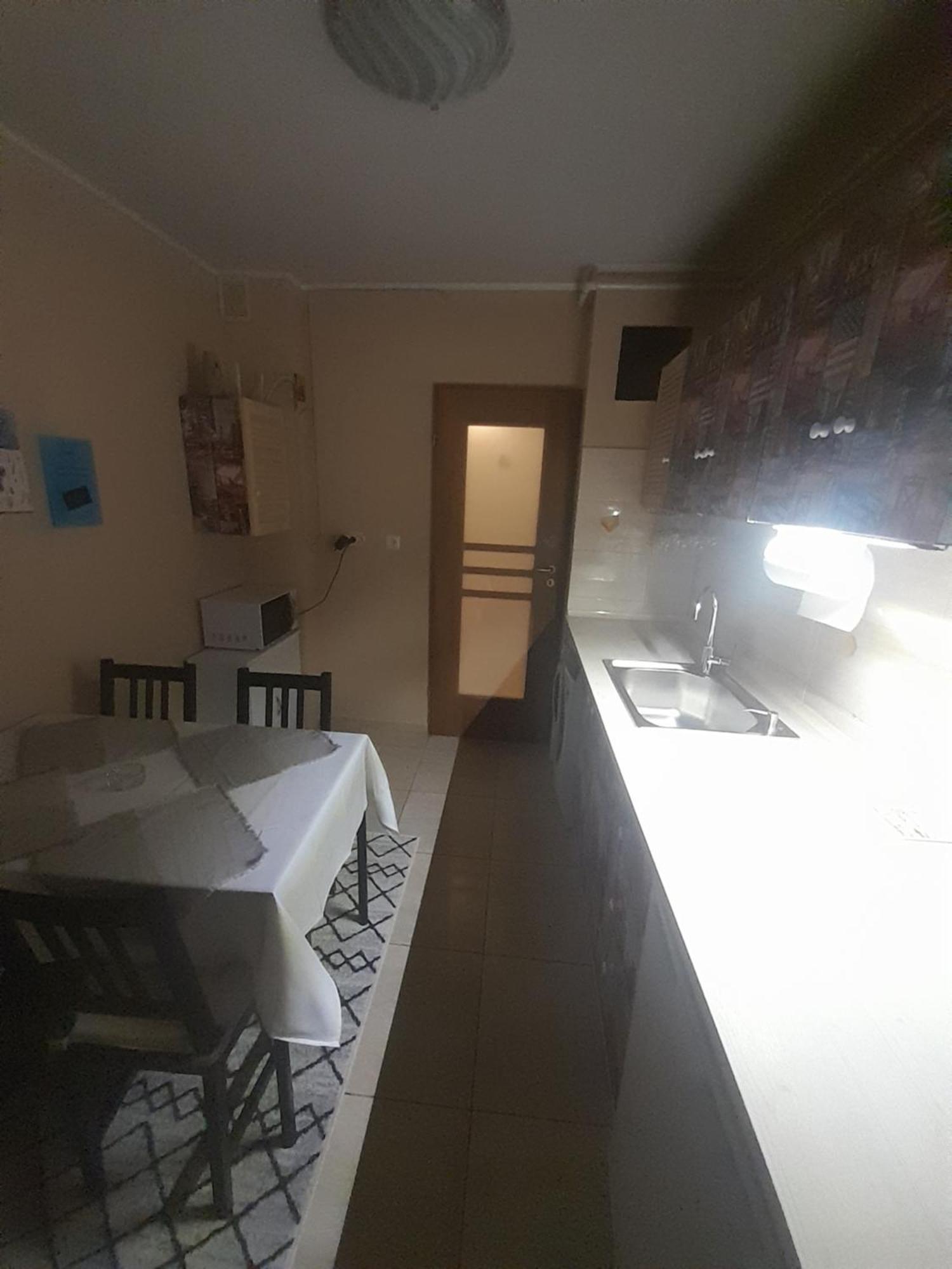15 Minutes Apartment Bukarest Exteriör bild